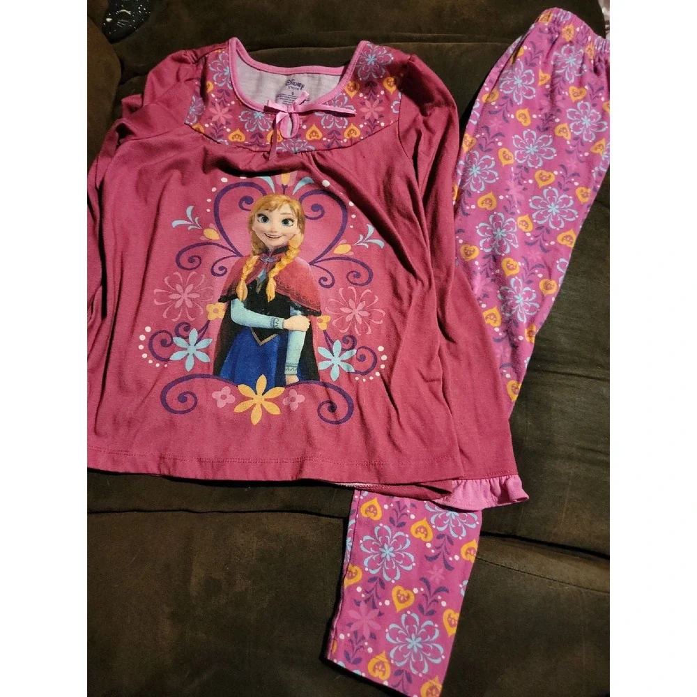The disney store frozen anna pajamas size 8‎